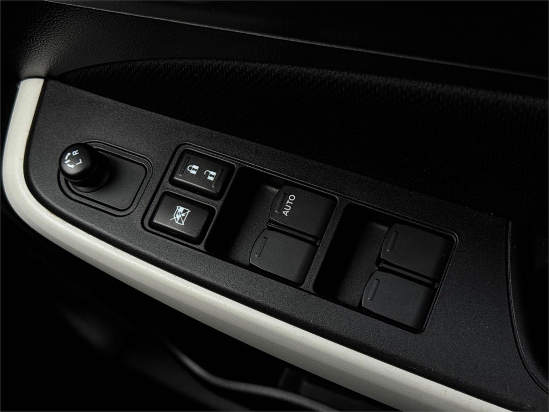 2017 Suzuki Swift Gl Navigator, Automatic, 120117 km, Photo 23