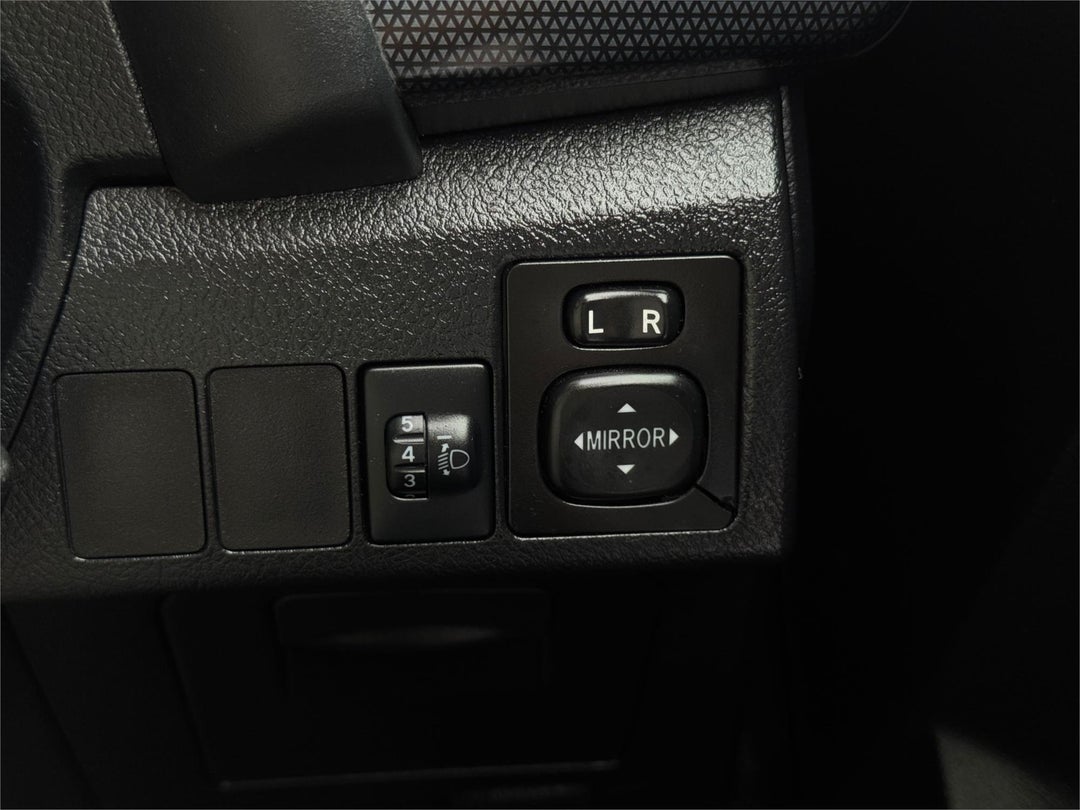 2015 Toyota Corolla Ascent, Automatic, 109411 km, Photo 33