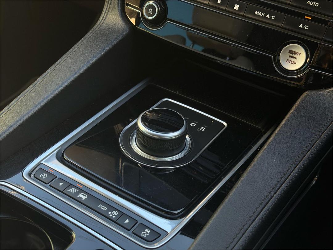 2016 Jaguar F-PACE 30d First Edition, Automatic, 177461 km, Photo 24