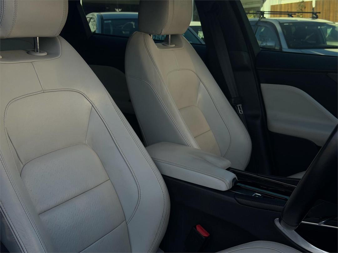 2016 Jaguar F-PACE 30d First Edition, Automatic, 177461 km, Photo 9
