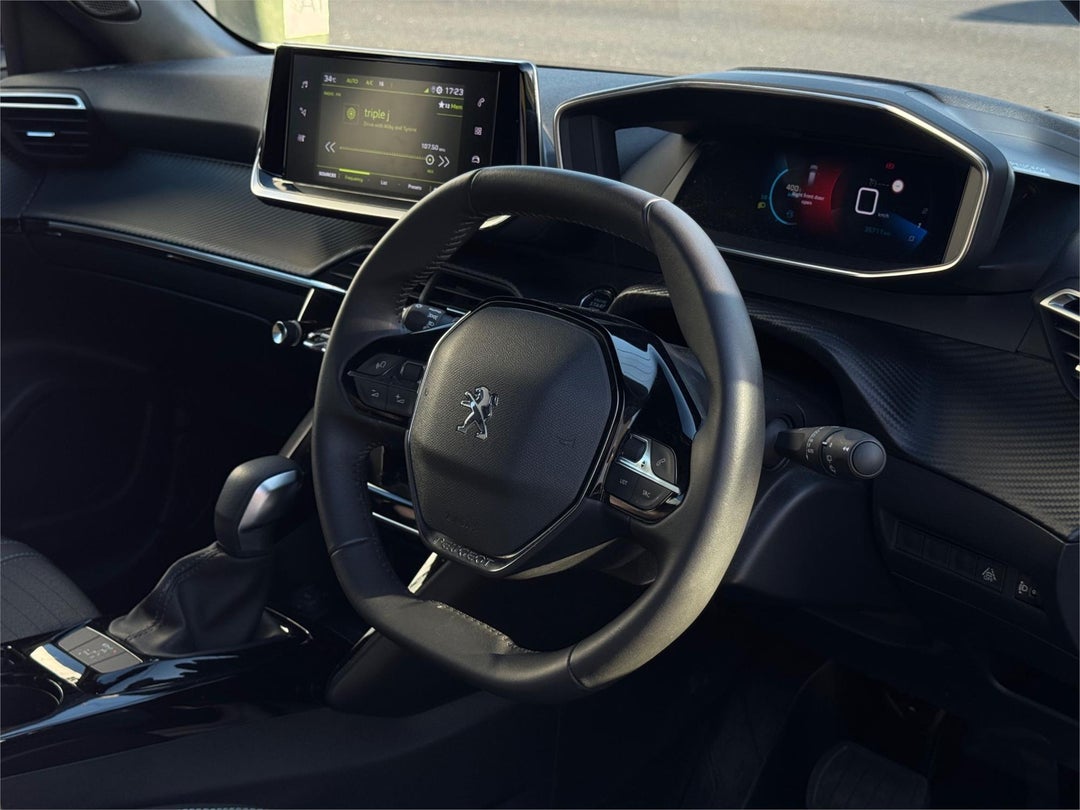 2023 Peugeot 2008 2008, Automatic, 35674 km, Photo 10