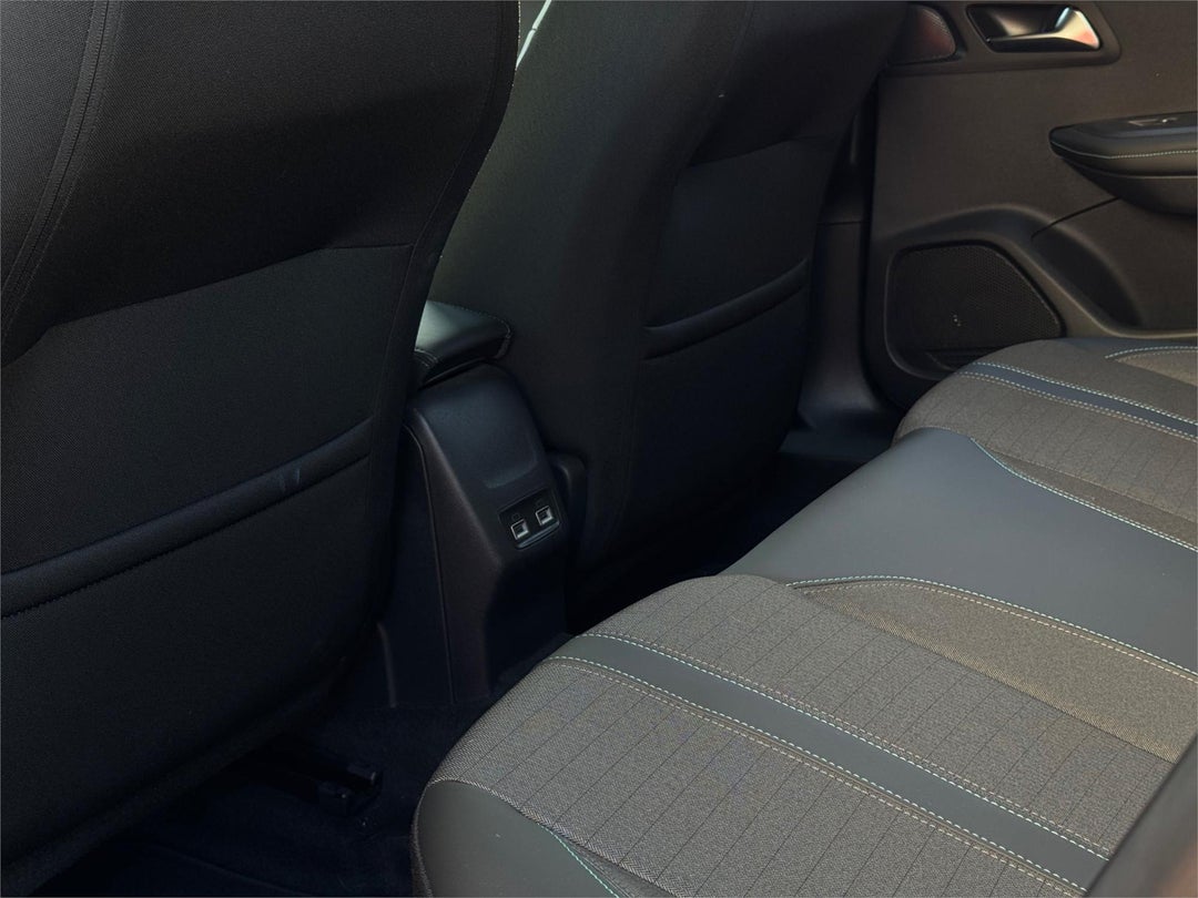 2023 Peugeot 2008 2008, Automatic, 35674 km, Photo 15