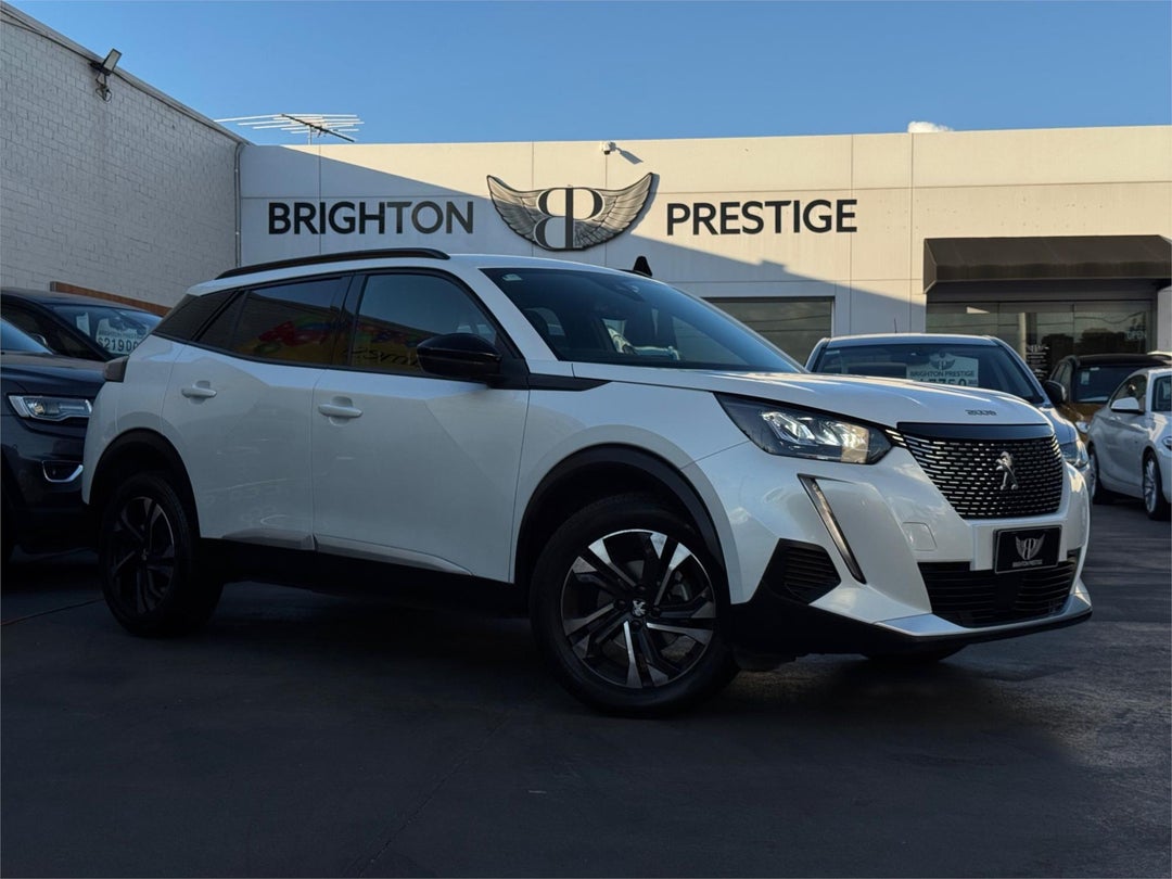 2023 Peugeot 2008 2008, Automatic, 35674 km, Photo 1