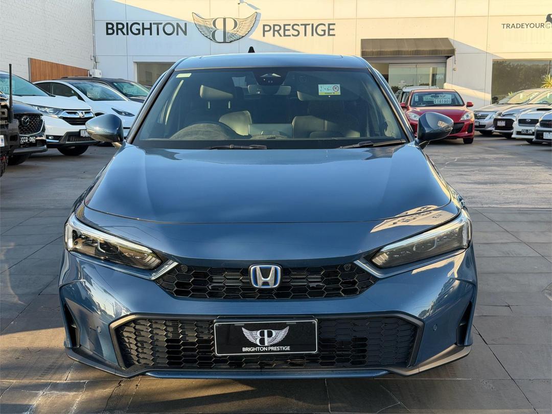 2026 Honda Civic Civic, Automatic, 4999 km, Photo 2