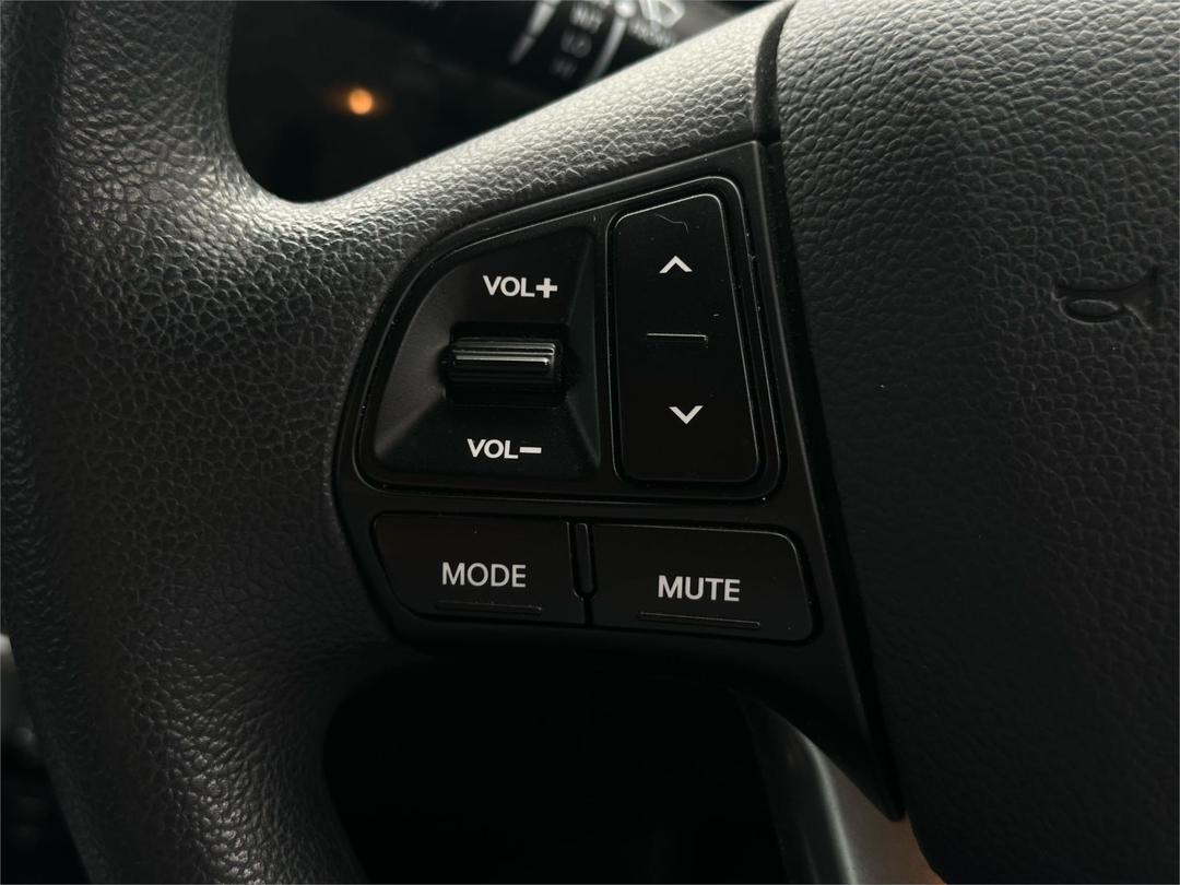 2016 Kia Rio S, Automatic, 53270 km, Photo 13