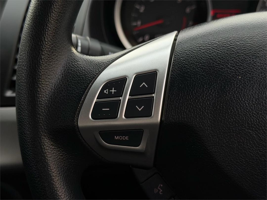 2013 Mitsubishi Lancer Es, Manual, 149236 km, Photo 27