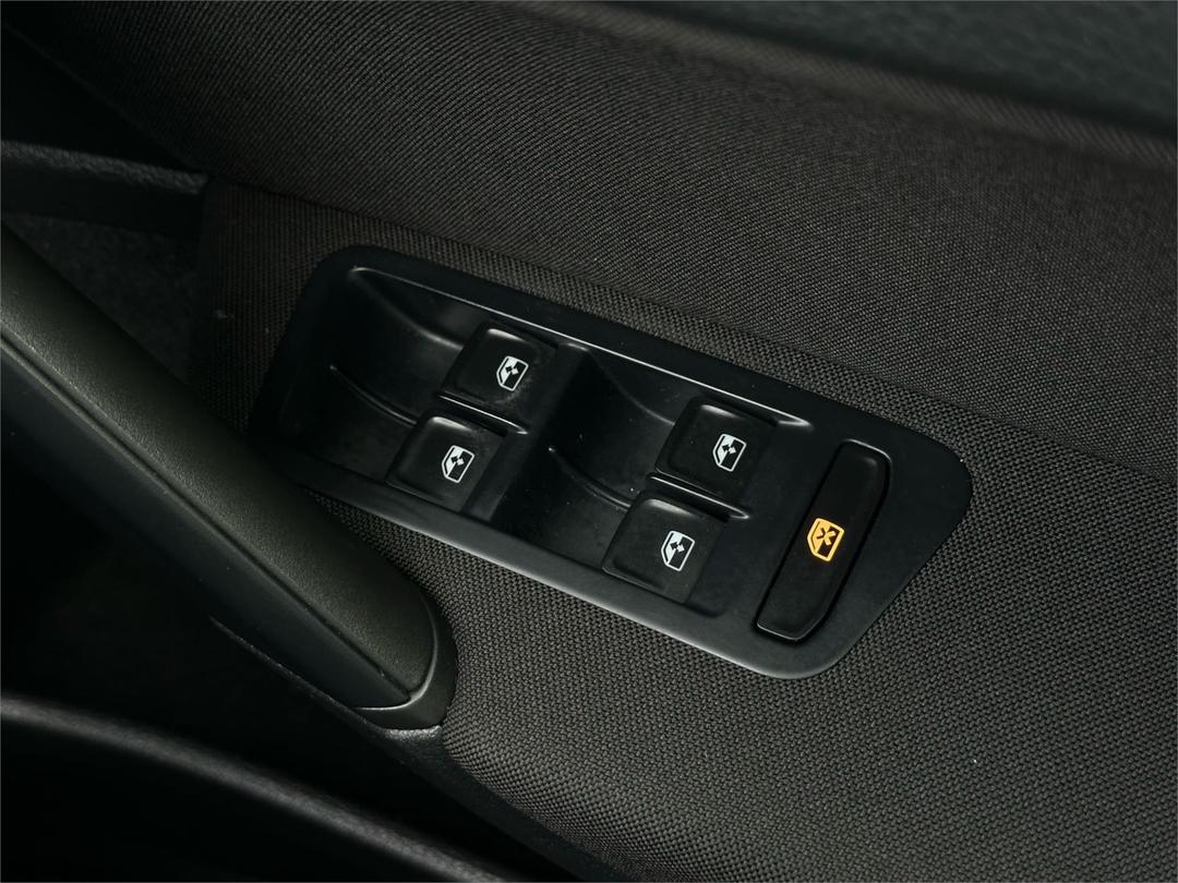 2018 Volkswagen Golf 110tsi, Automatic, 54063 km, Photo 21