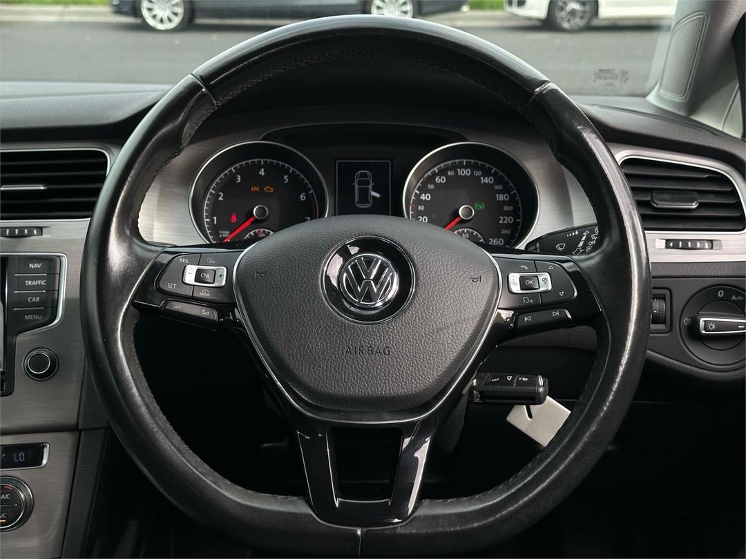 2015 Volkswagen Golf 90tsi Comfortline, Automatic, 108332 km, Photo 11