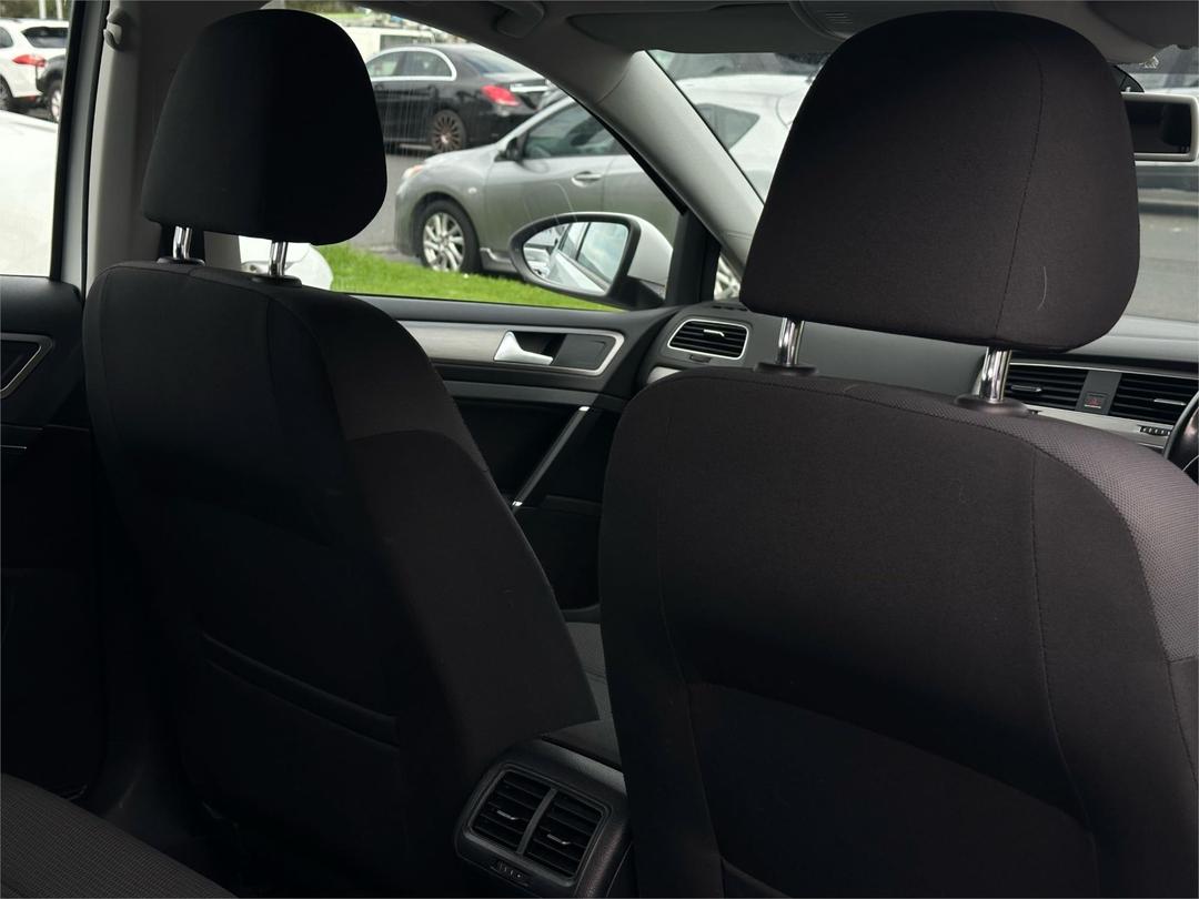 2015 Volkswagen Golf 90tsi Comfortline, Automatic, 108332 km, Photo 10