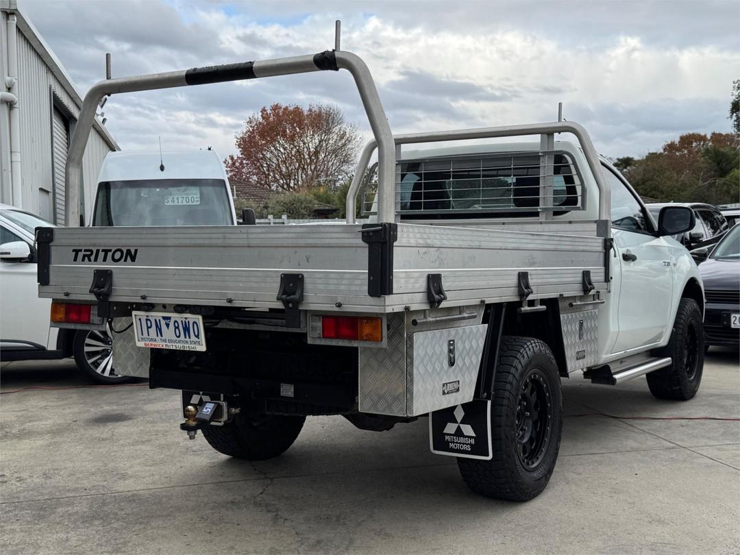 2017 Mitsubishi Triton Glx, Automatic, 175169 km, Photo 7
