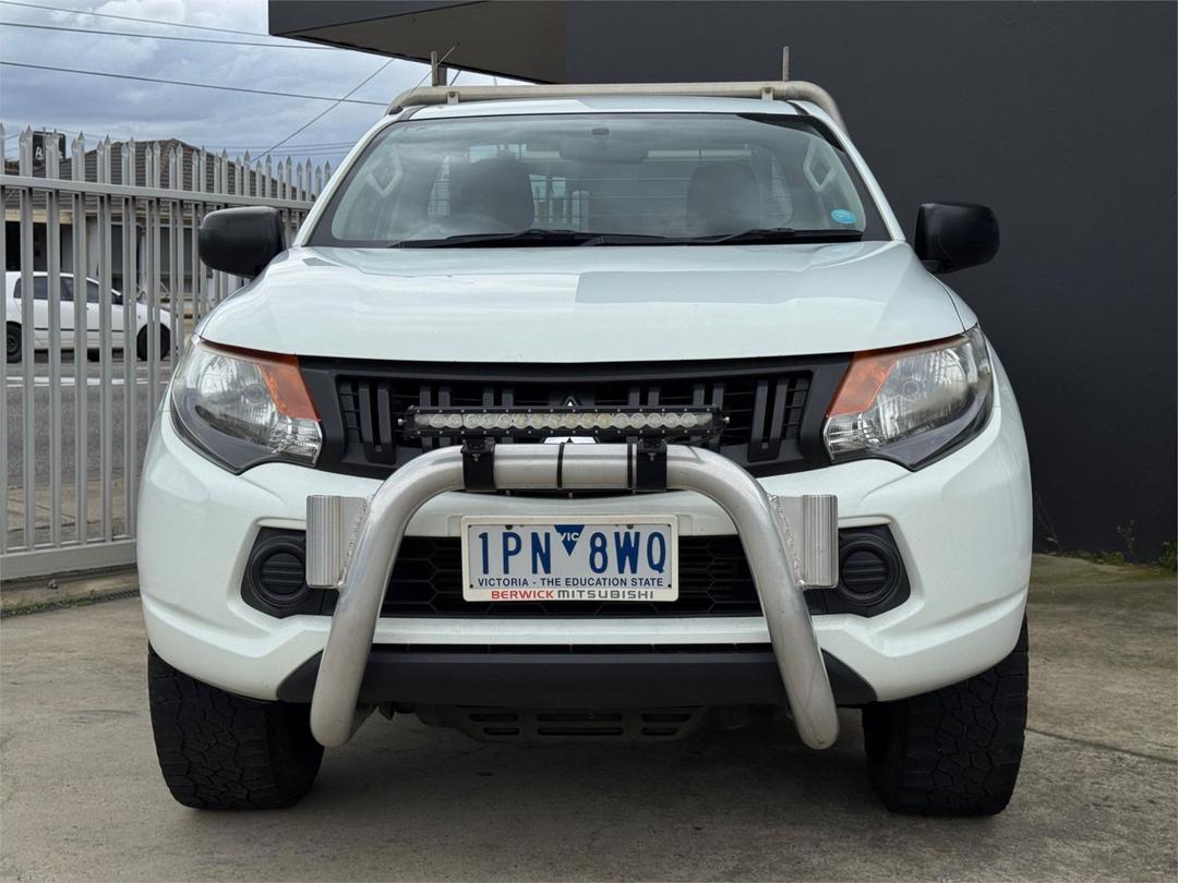 2017 Mitsubishi Triton Glx, Automatic, 175169 km, Photo 3