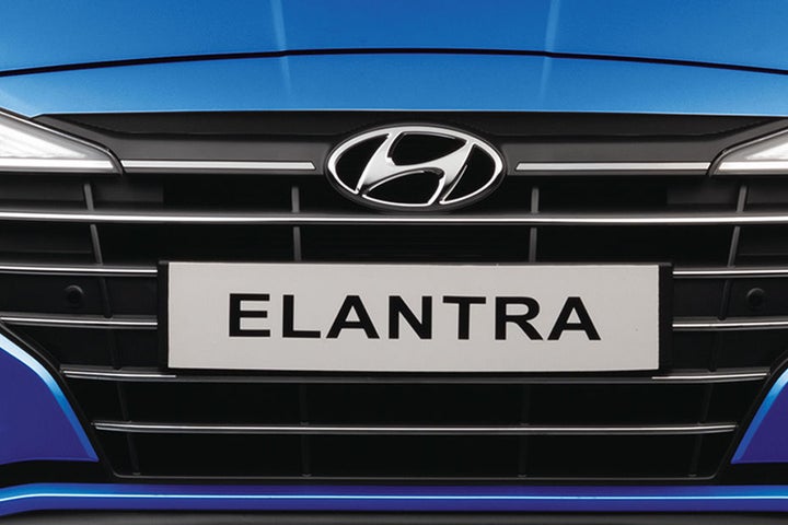 Hyundai Elantra - exterior