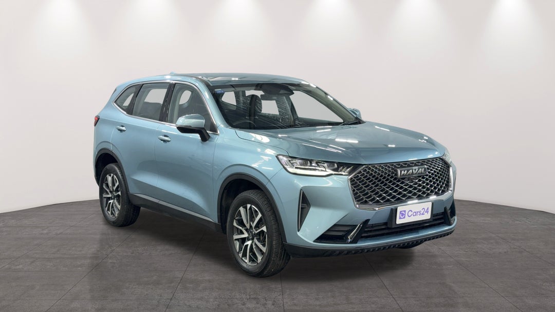 Right Front Diagonal (45- Degree) View