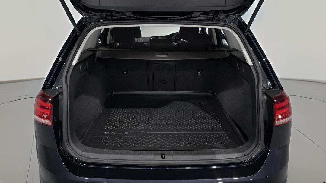 2018 Volkswagen Golf Alltrack 132 Tsi, Automatic, 64731 km, Boot Inside View