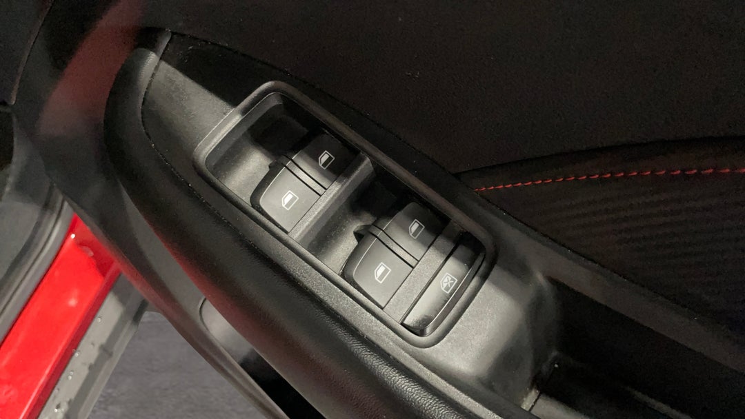 2021 MG Zst Core, Automatic, 18266 km, Drivers Side Door Panel Controls