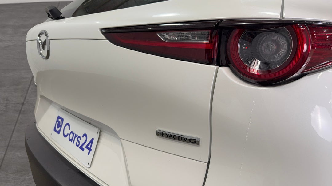 Badge (Boot Right Side)