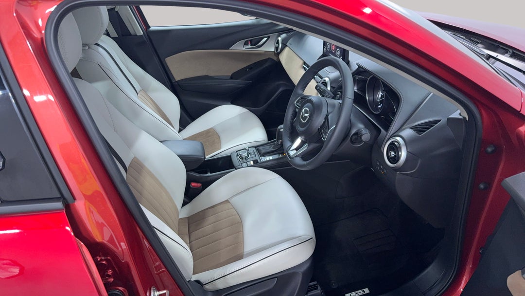 2024 Mazda CX-3 G20 Evolve, Automatic, 1086 km, Right Side Front Door Cabin View
