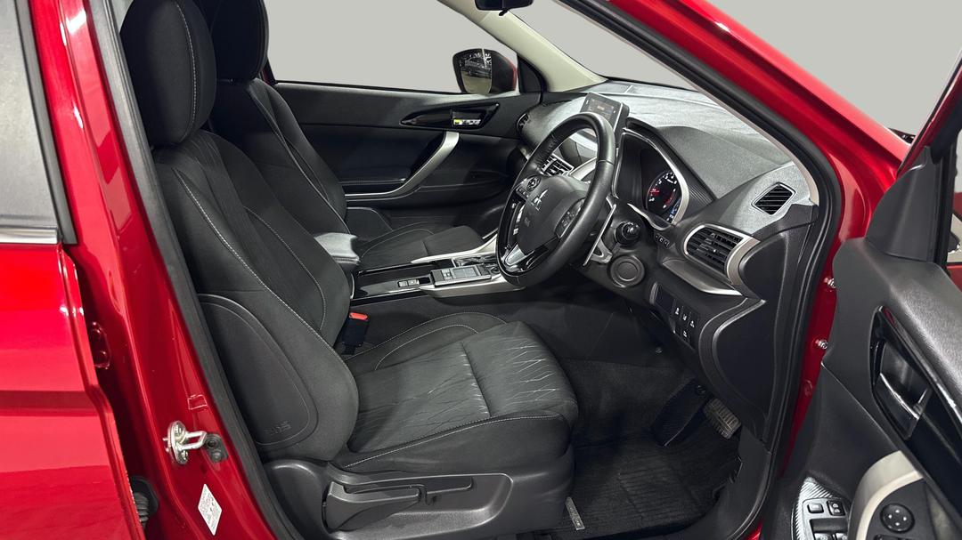 2019 Mitsubishi Eclipse Cross Ls (2WD), Automatic, 73053 km, Right Side Front Door Cabin View