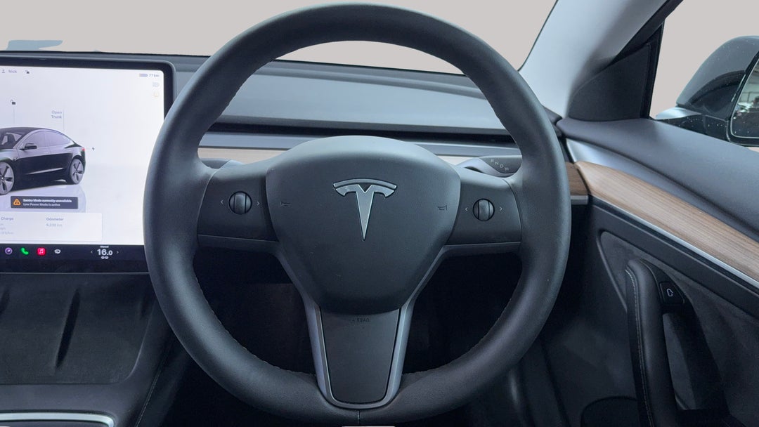 2023 Tesla Model 3 Long Range, Automatic, 9232 km, Steering Wheel Close-up