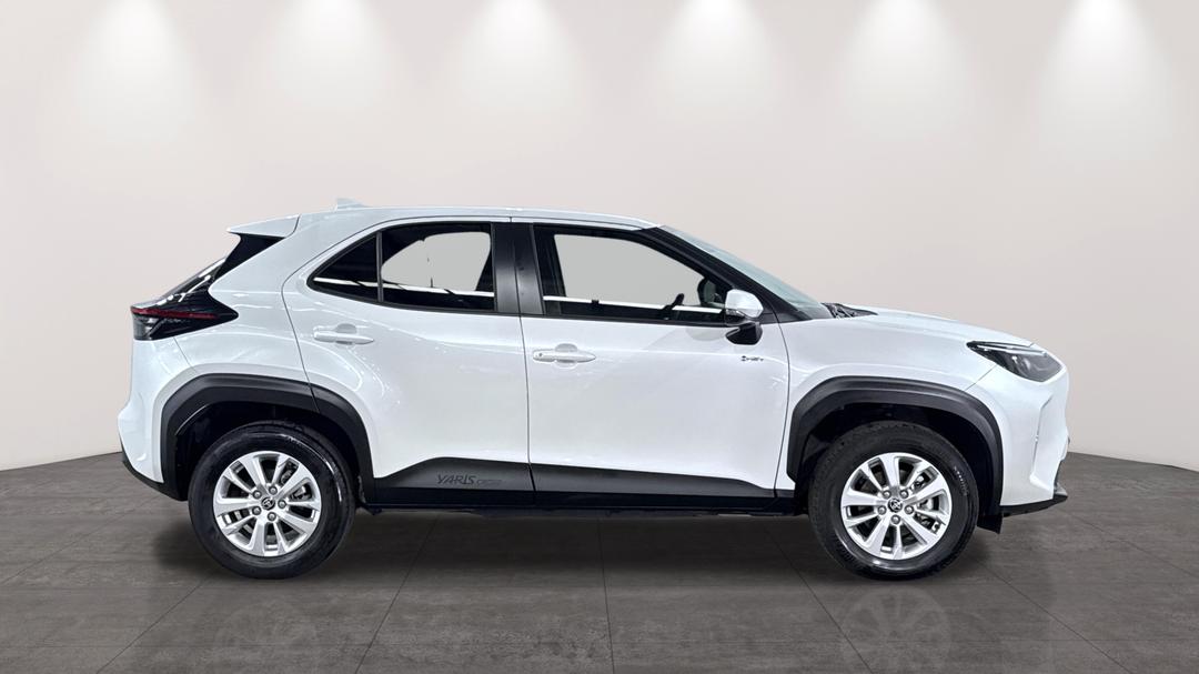 2024 Toyota Yaris Cross Gx Hybrid, Automatic, 26552 km, Right Side View