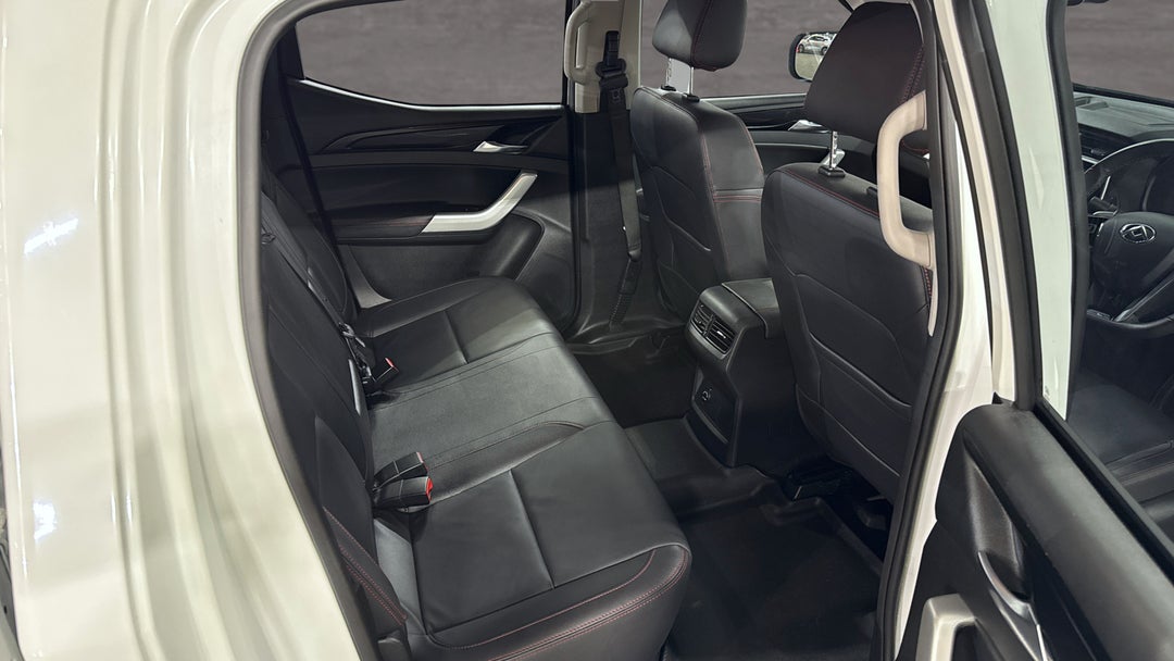 2023 LDV T60 Max Luxe (4x4), Automatic, 19206 km, Right Side Rear Door Cabin View