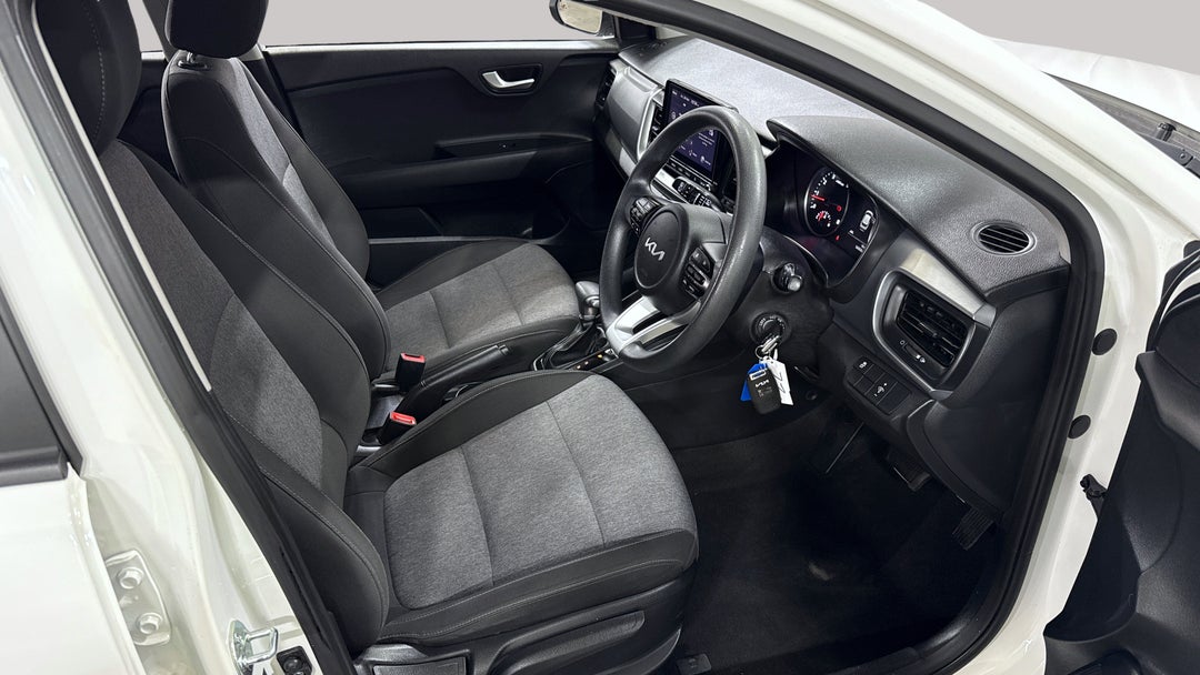 2022 Kia Stonic S, Automatic, 56002 km, Right Side Front Door Cabin View