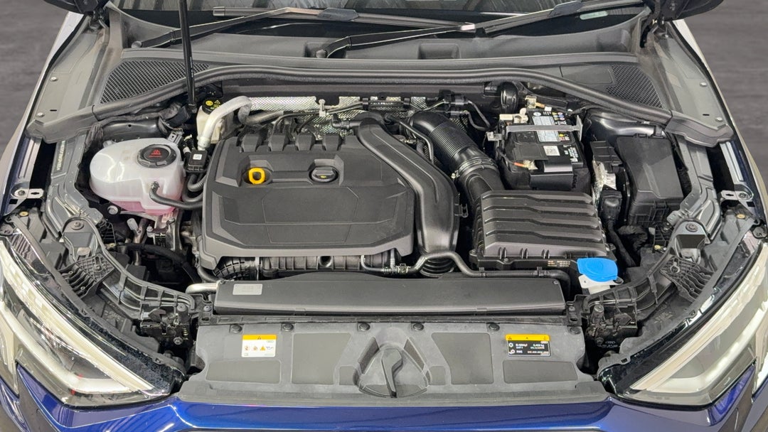 Open Bonnet (Engine)