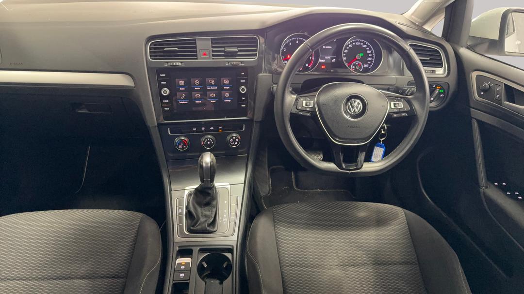 2017 Volkswagen Golf 110 Tsi Trendline, Automatic, 118407 km, Center Console