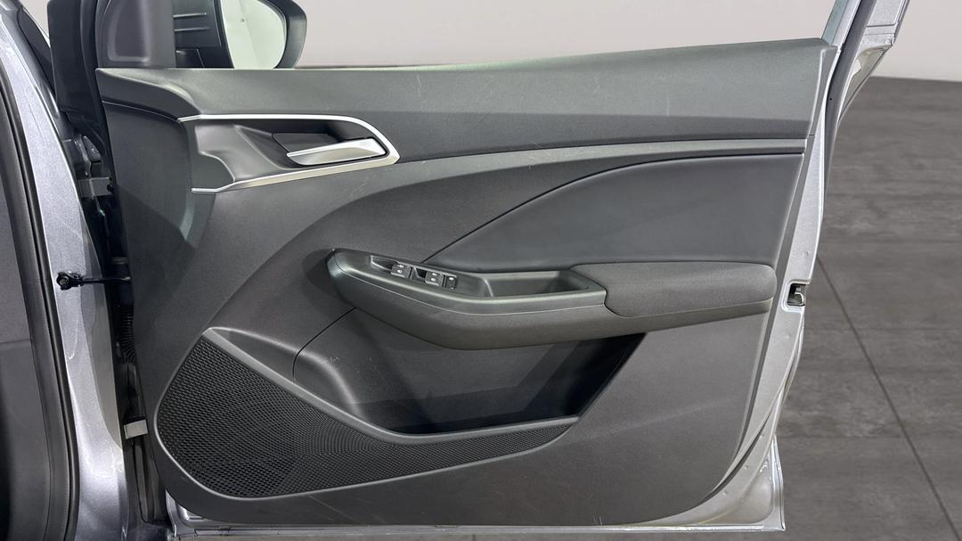 2025 MG Mg3 Excite, Automatic, 4352 km, Speaker View