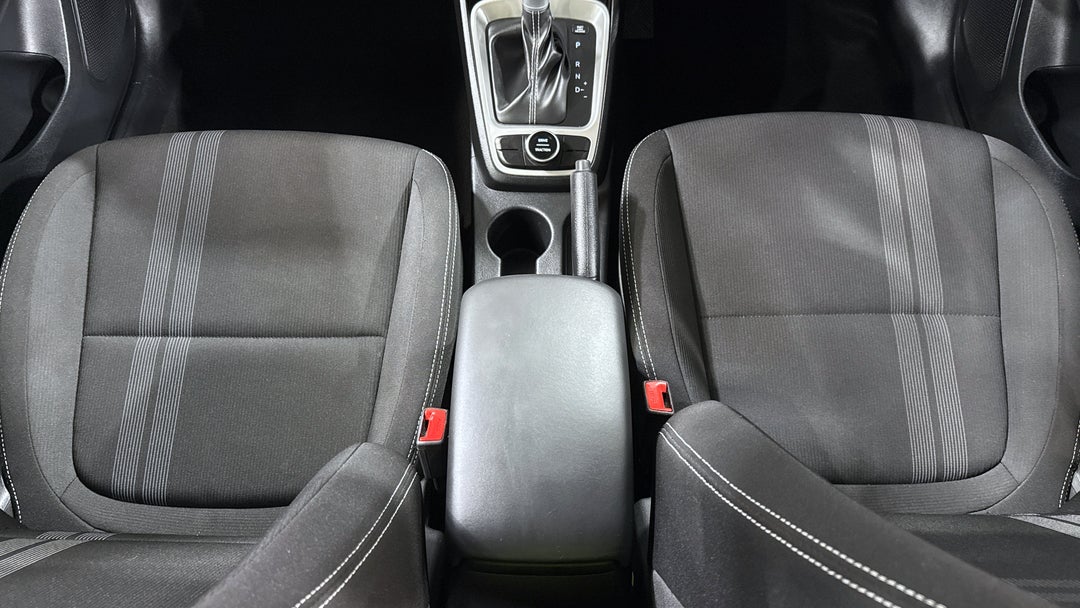 2025 Hyundai Venue Active, Automatic, 24265 km, Center Console