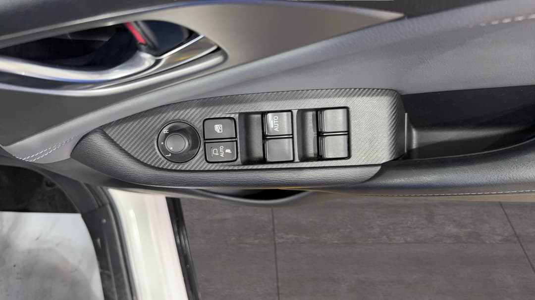 2023 Mazda CX-3 Stouring (fwd), Automatic, 20286 km, Drivers Side Door Panel Controls