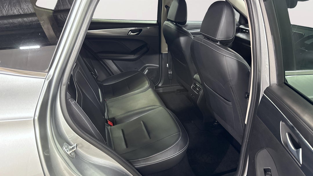 2021 GWM Haval Jolion Lux, Automatic, 87975 km, Right Side Rear Door Cabin View