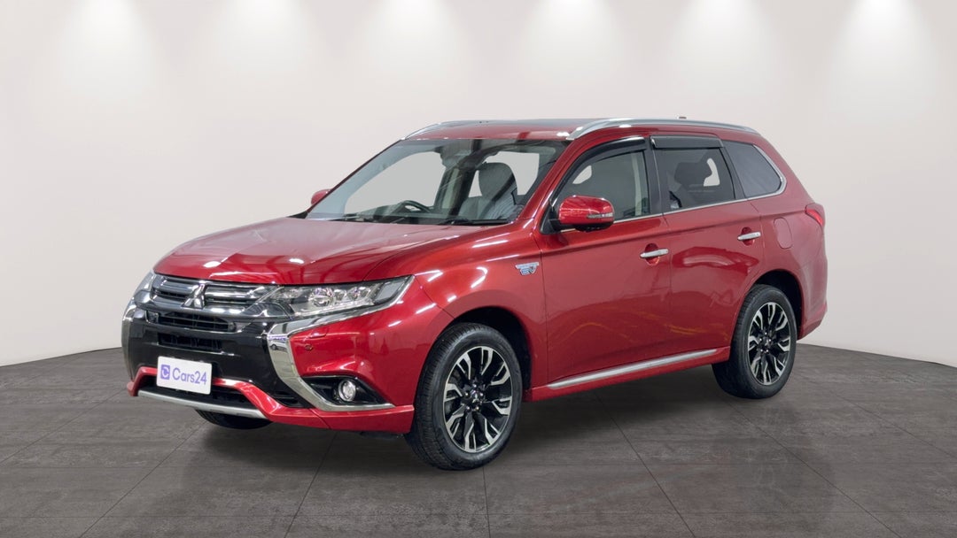2017 Mitsubishi Outlander Exceed Phev, Automatic, 149436 km, Left Front Diagonal (45- Degree) View