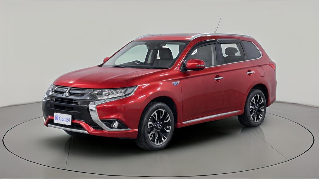 2017 Mitsubishi Outlander Exceed Phev, Automatic, 149956 km, Left Front Diagonal (45- Degree) View