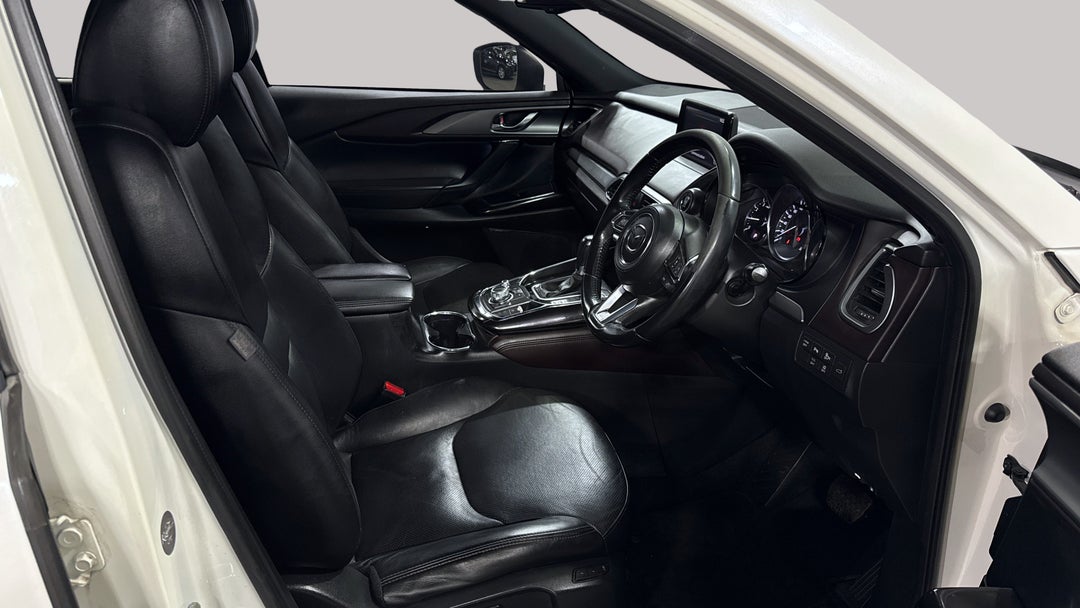 2017 Mazda CX-9 Azami (AWD), Automatic, 96185 km, Right Side Front Door Cabin View