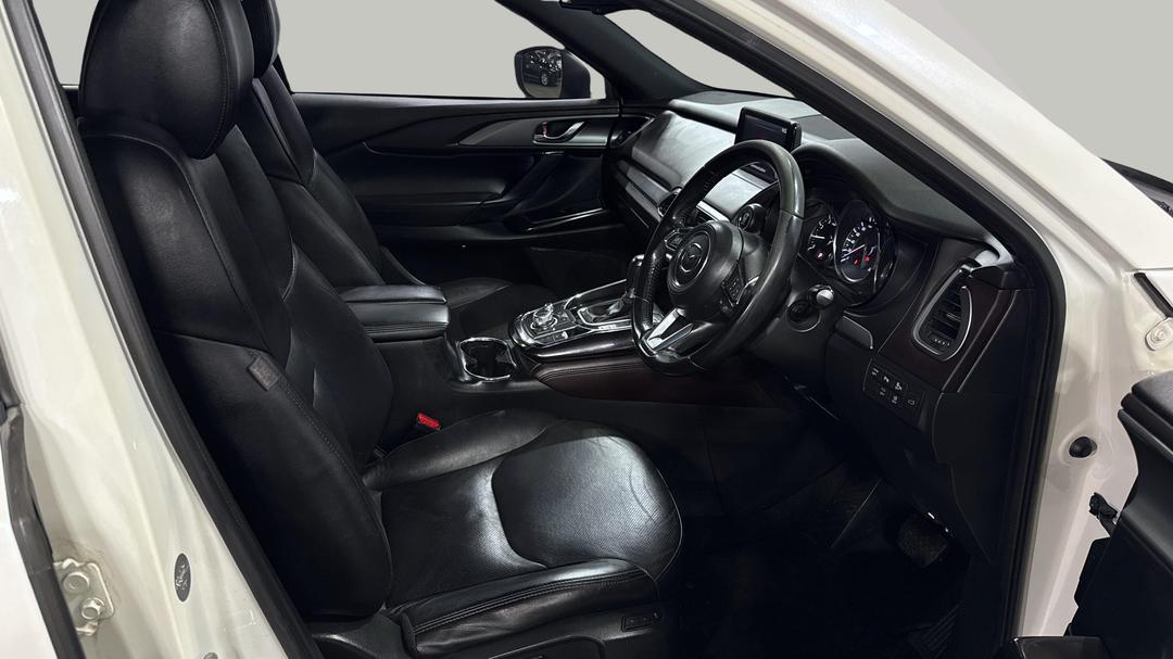 2017 Mazda CX-9 Azami (AWD), Automatic, 96185 km, Right Side Front Door Cabin View