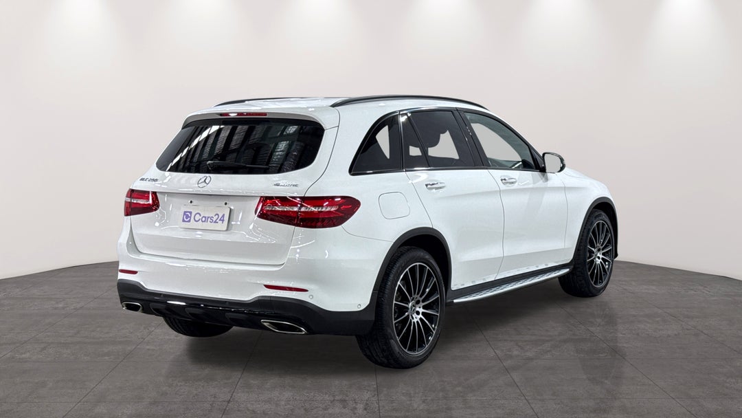 2019 Mercedes-benz GLC 250, Automatic, 66864 km, Right Back Diagonal (45- Degree) View