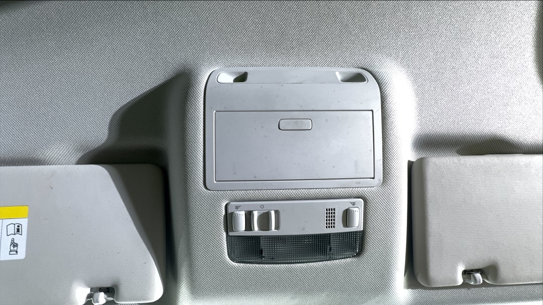 On-Roof Controls/Sunglass holder