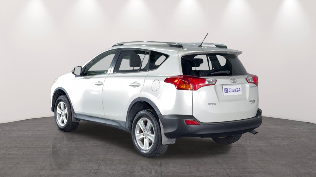 Left Back Diagonal (45- Degree) View