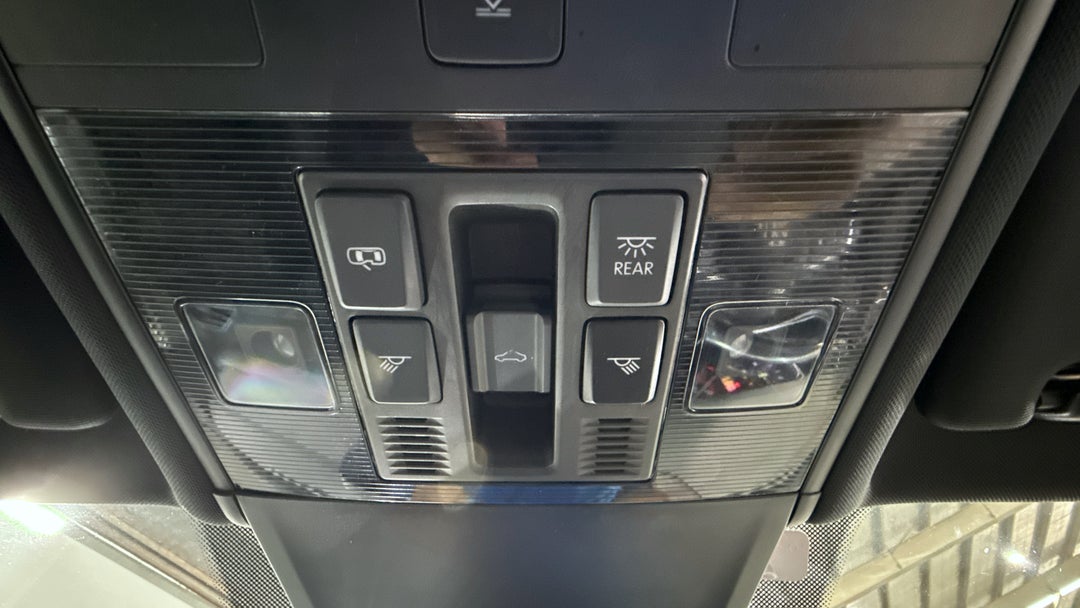 2019 Volkswagen Tiguan 132 Tsi R-line Edition, Automatic, 63435 km, On-Roof Controls/Sunglass holder