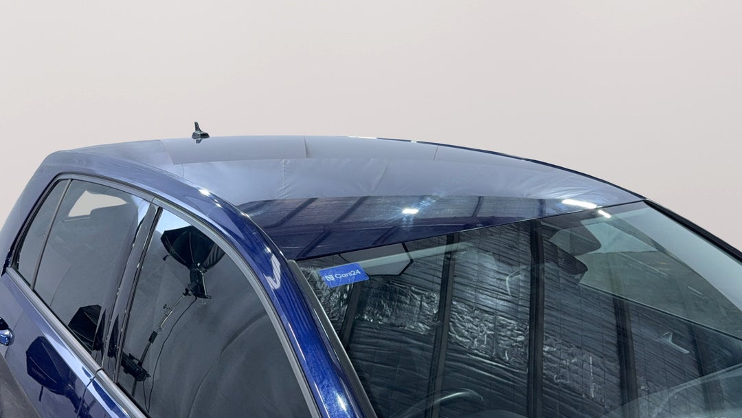 2018 Volkswagen Golf 110 Tsi Comfortline, Automatic, 104628 km, Roof/Sunroof View