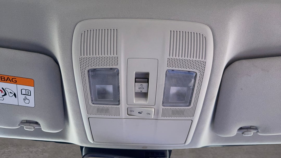 On-Roof Controls/Sunglass holder