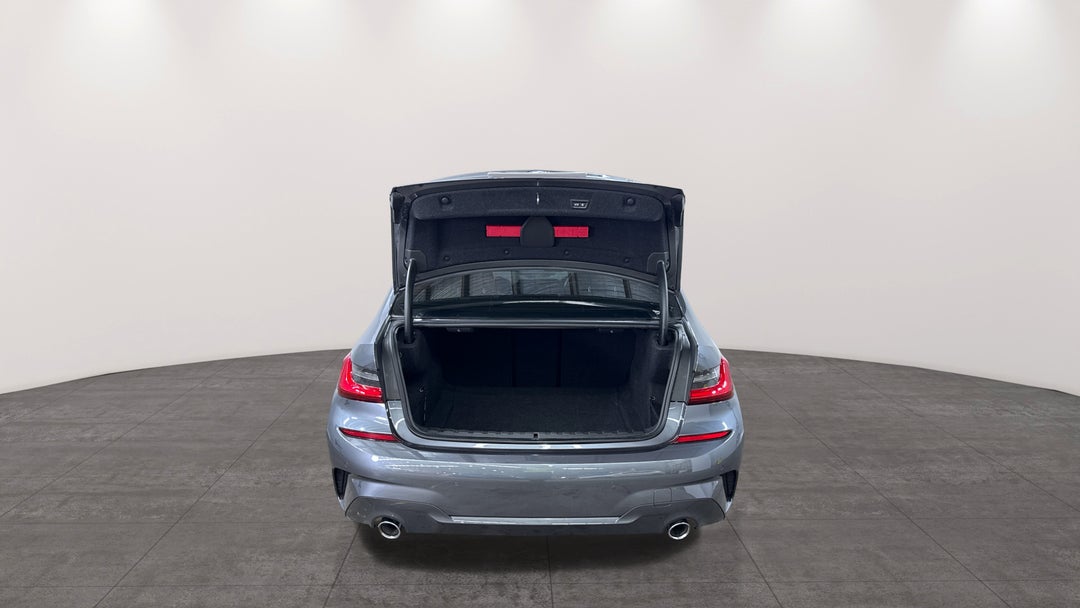 2020 BMW 3 20i M Sport, Automatic, 30961 km, Boot Inside View