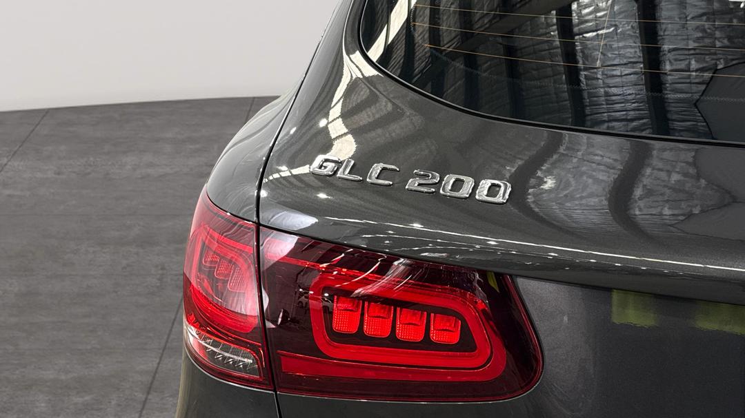 2021 Mercedes-benz GLC 200, Automatic, 46449 km, Badge (Boot Left Side)