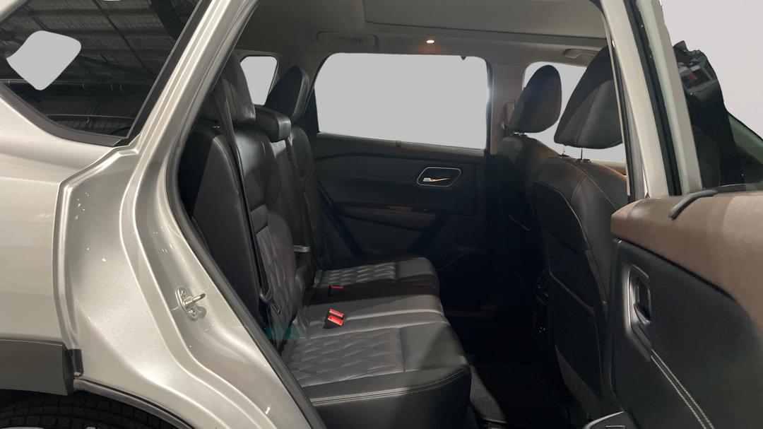 2022 Nissan X-trail Ti-l (4WD), Automatic, 54121 km, Right Side Rear Door Cabin View