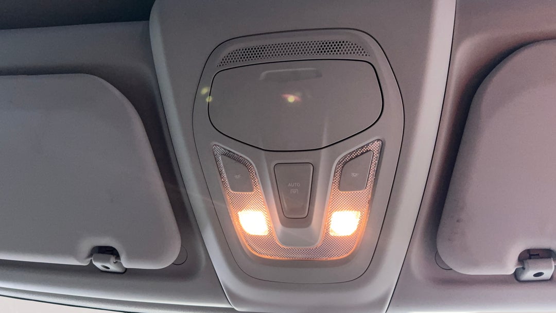 On-Roof Controls/Sunglass holder