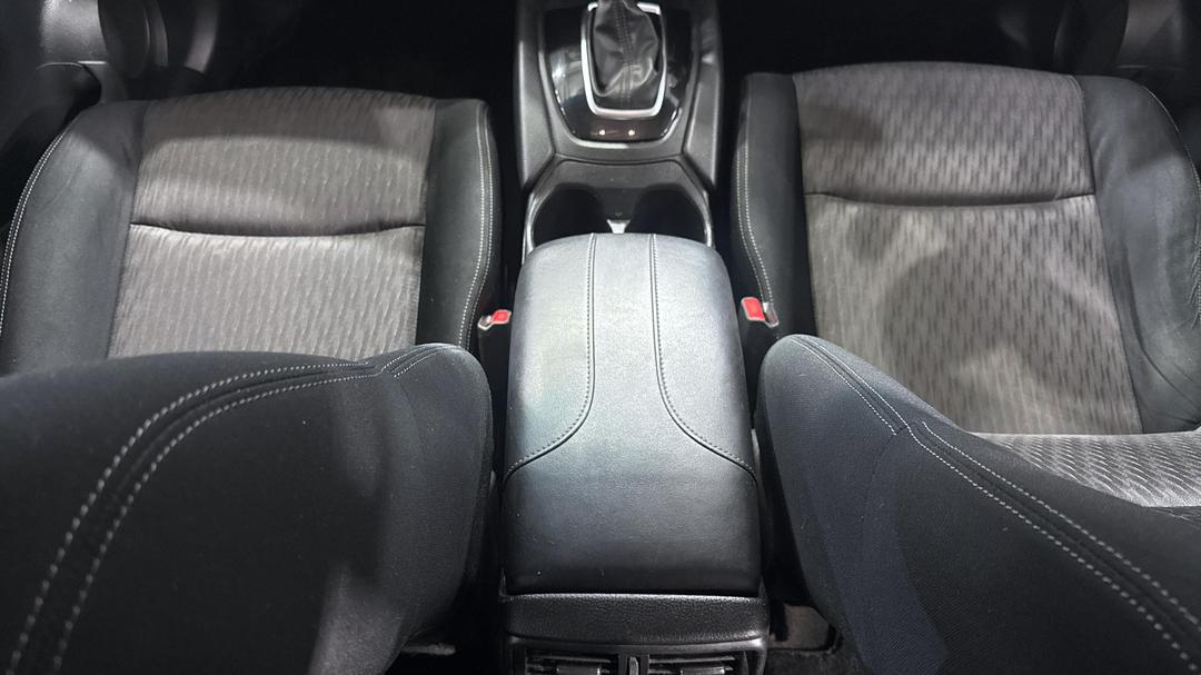 2021 Nissan X-trail St (2WD), Automatic, 133895 km, Center Console