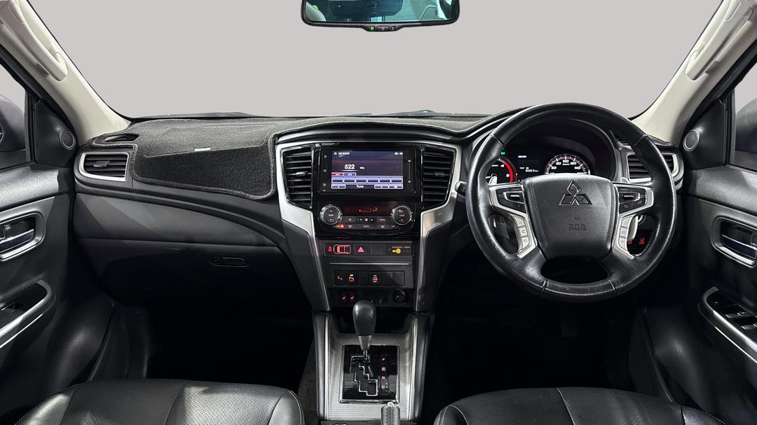 2022 Mitsubishi Triton Gsr (4x4), Automatic, 58439 km, Dashboard View