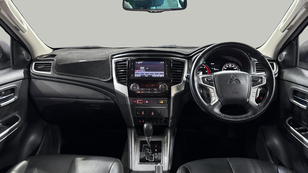 2022 Mitsubishi Triton Gsr (4x4), Automatic, 58439 km, Dashboard View
