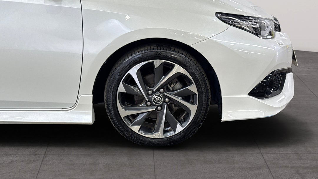 2018 Toyota Corolla Zr, Automatic, 78210 km, Right Front Wheel